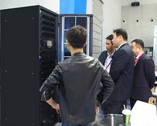 惠州市惠阳区刘光滨区长莅临众赢国际版展厅